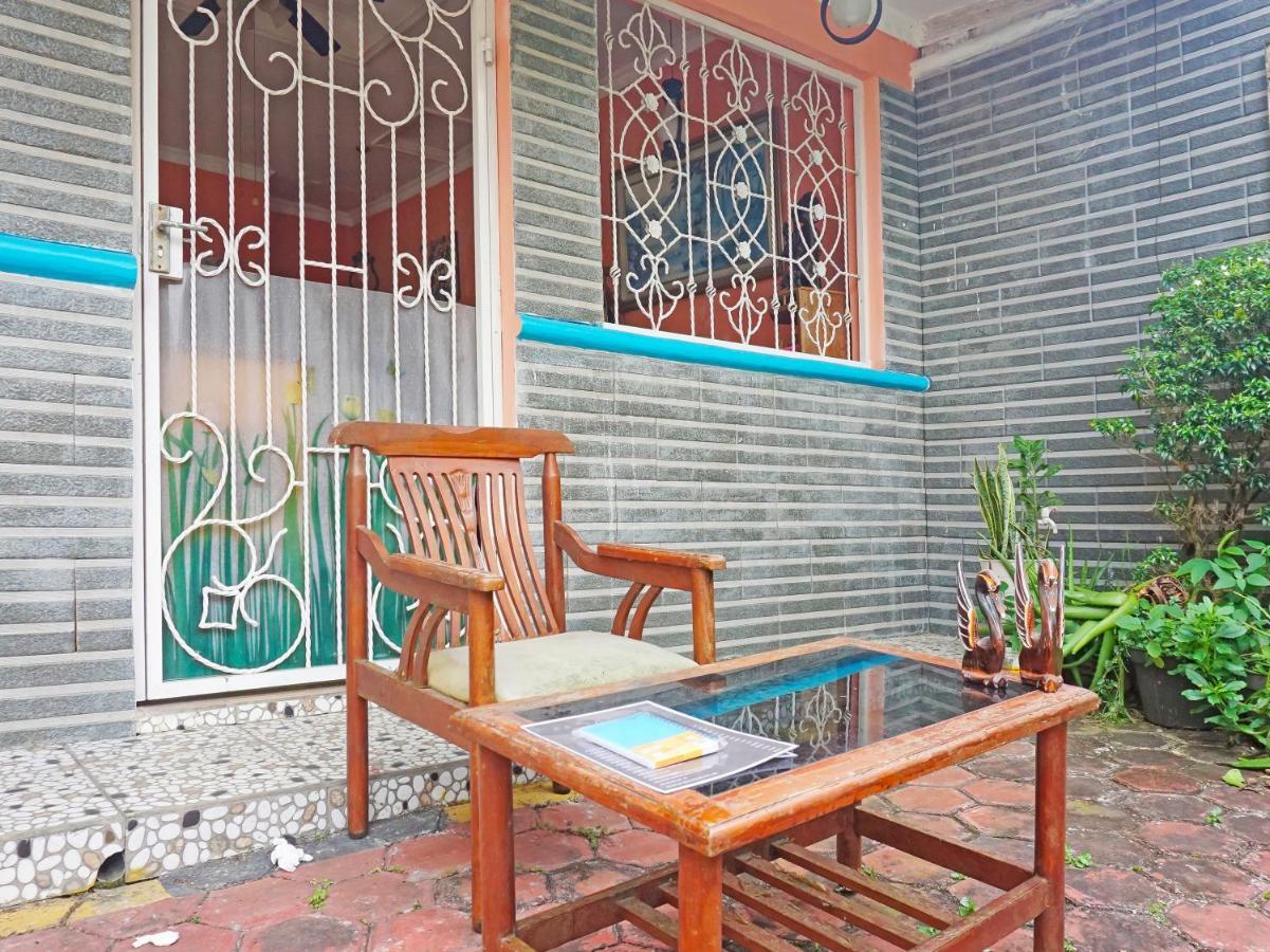 Oyo 90369 An Nur Family Homestay Syariah Cigombong Екстериор снимка