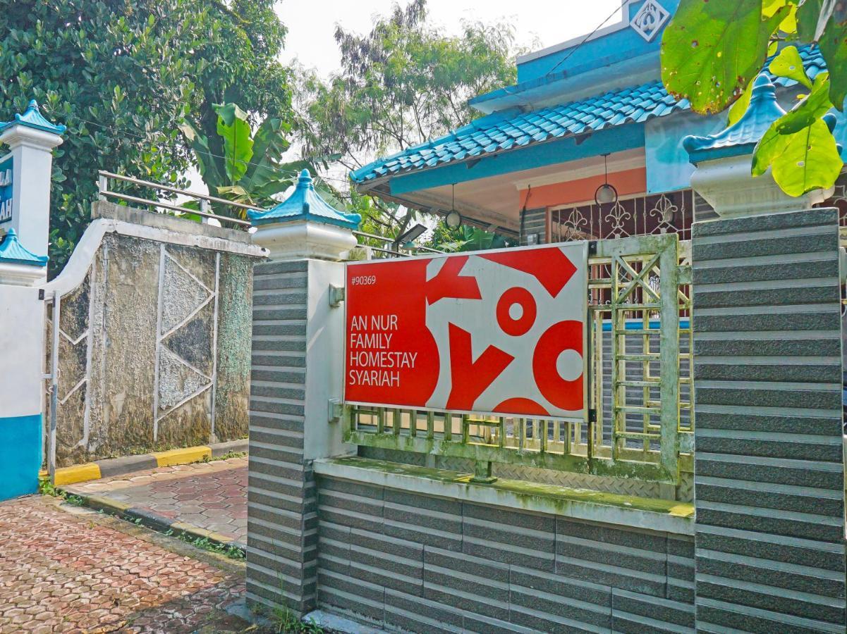 Oyo 90369 An Nur Family Homestay Syariah Cigombong Екстериор снимка