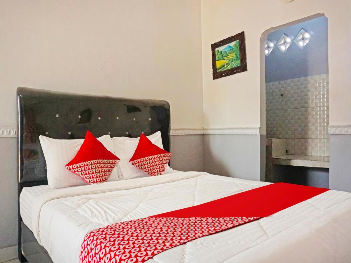 Oyo 90369 An Nur Family Homestay Syariah Cigombong Екстериор снимка