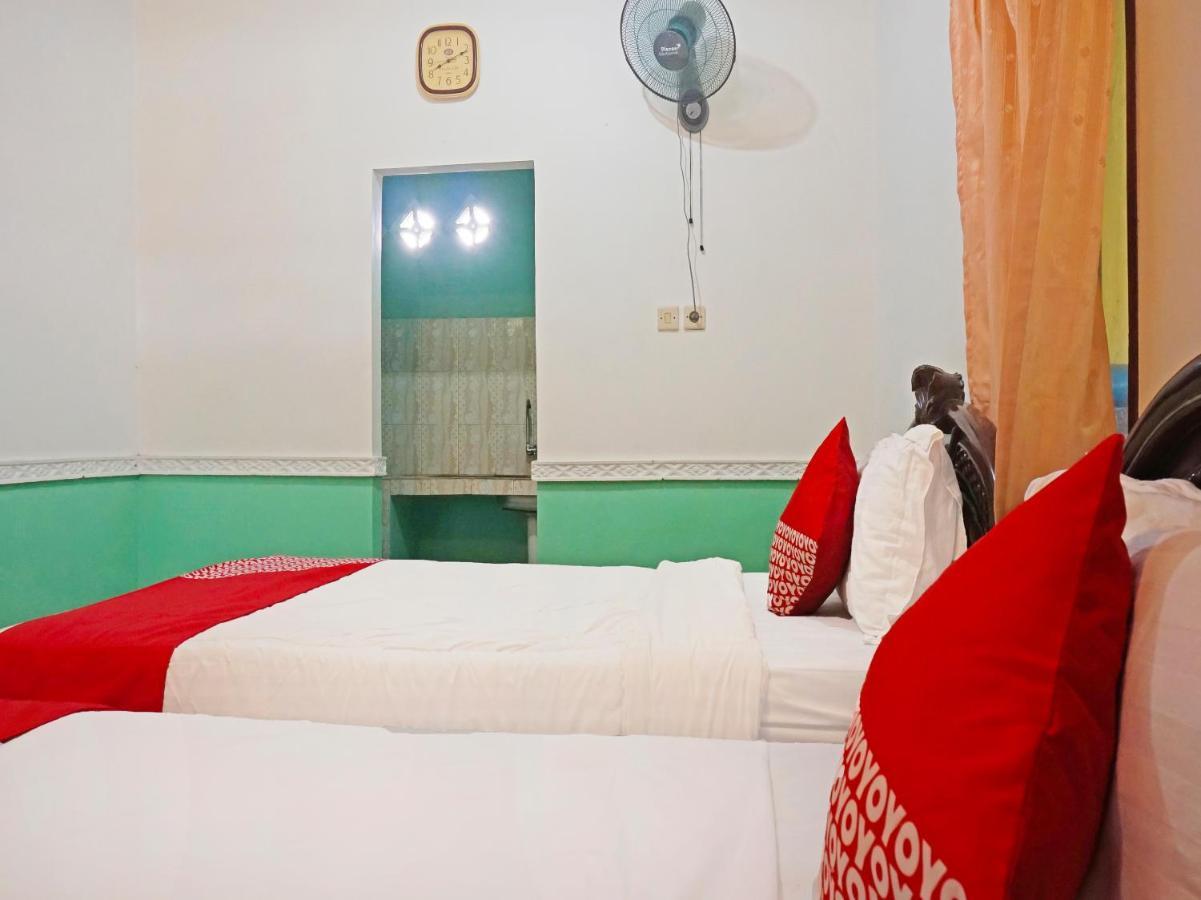 Oyo 90369 An Nur Family Homestay Syariah Cigombong Екстериор снимка