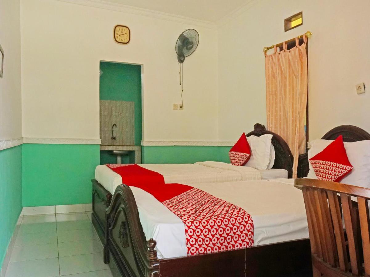 Oyo 90369 An Nur Family Homestay Syariah Cigombong Екстериор снимка