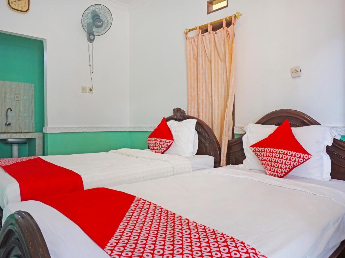 Oyo 90369 An Nur Family Homestay Syariah Cigombong Екстериор снимка